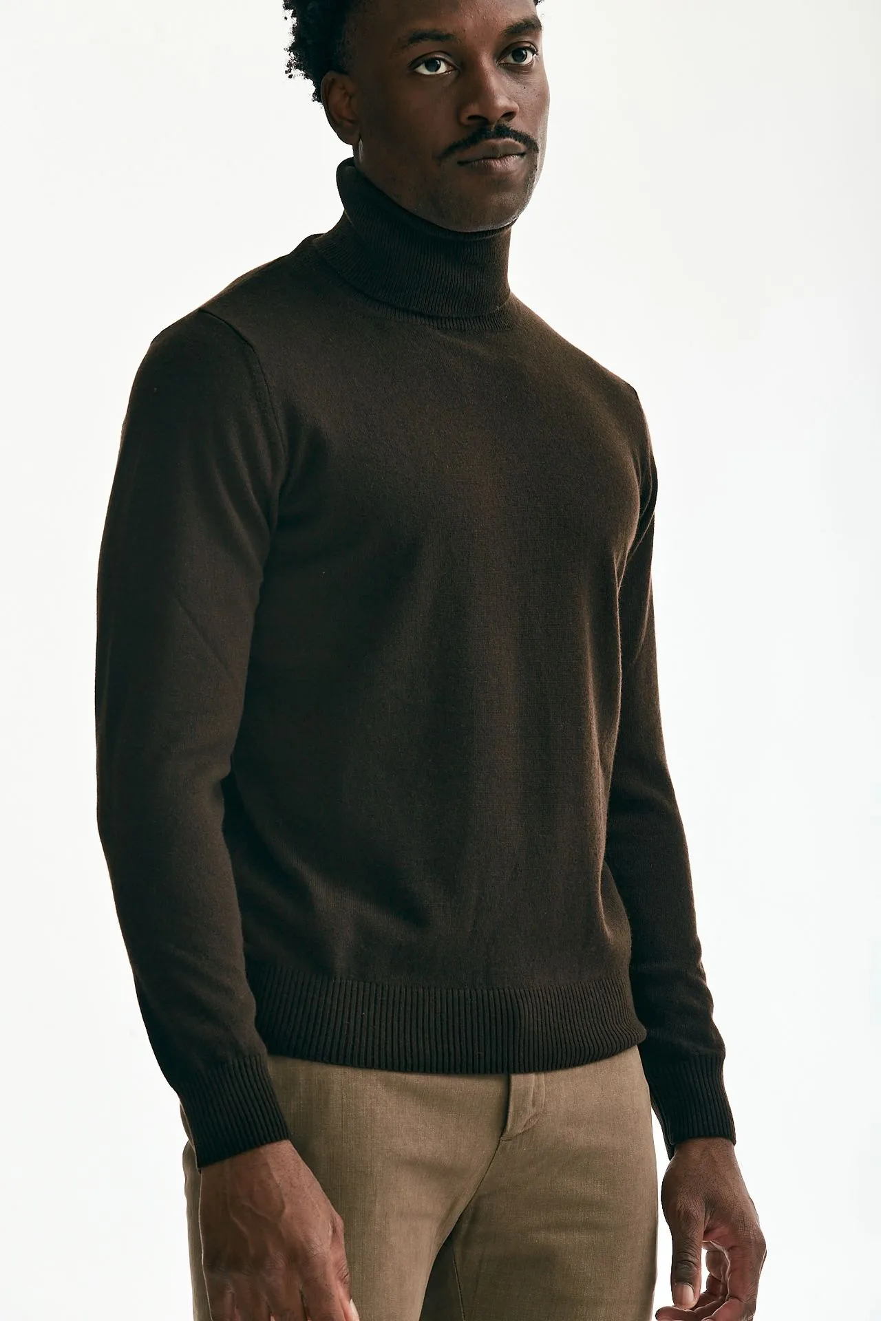 Dolcevita in cashmere marrone 