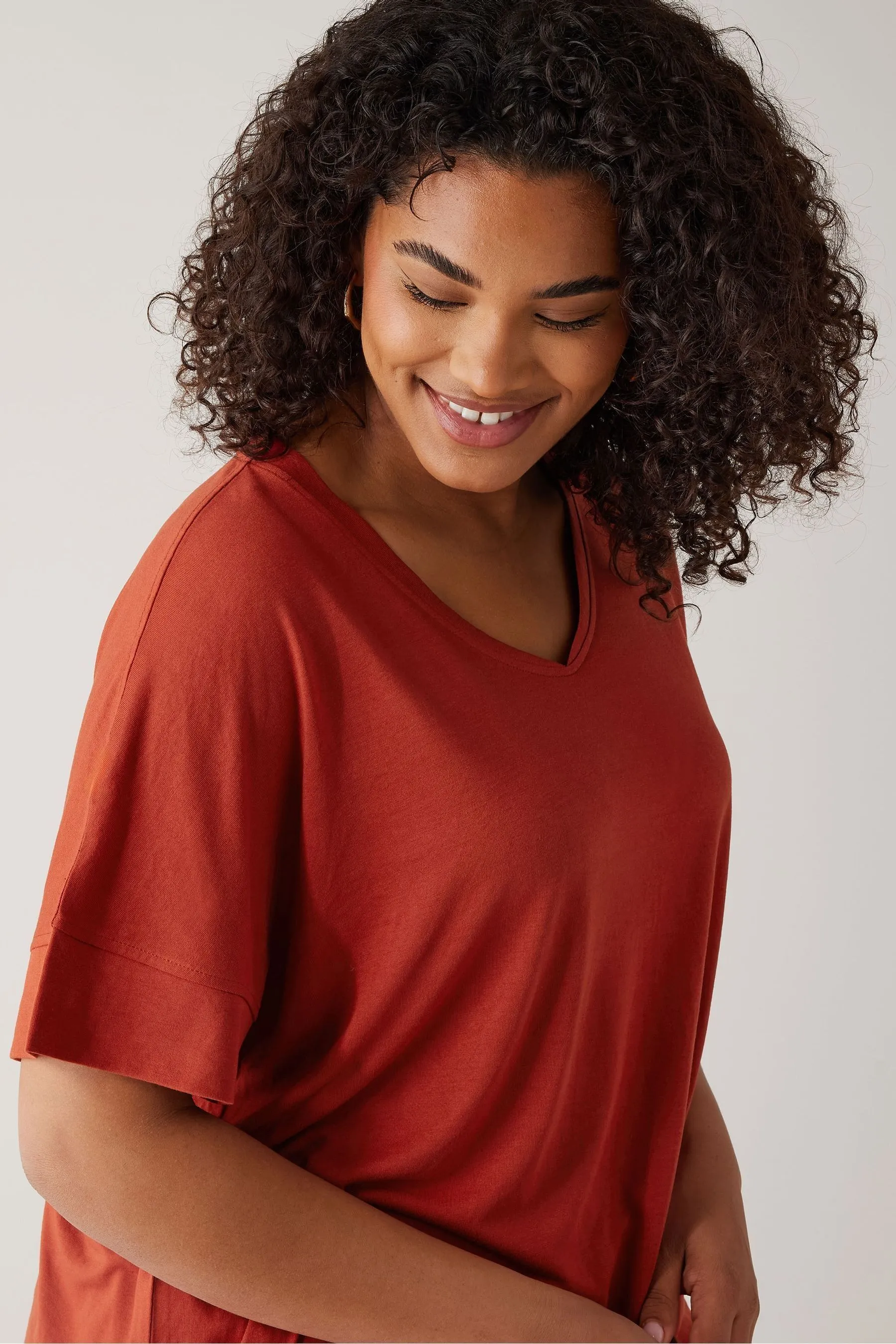 Evans Green V-Neck Modal T-Shirt    