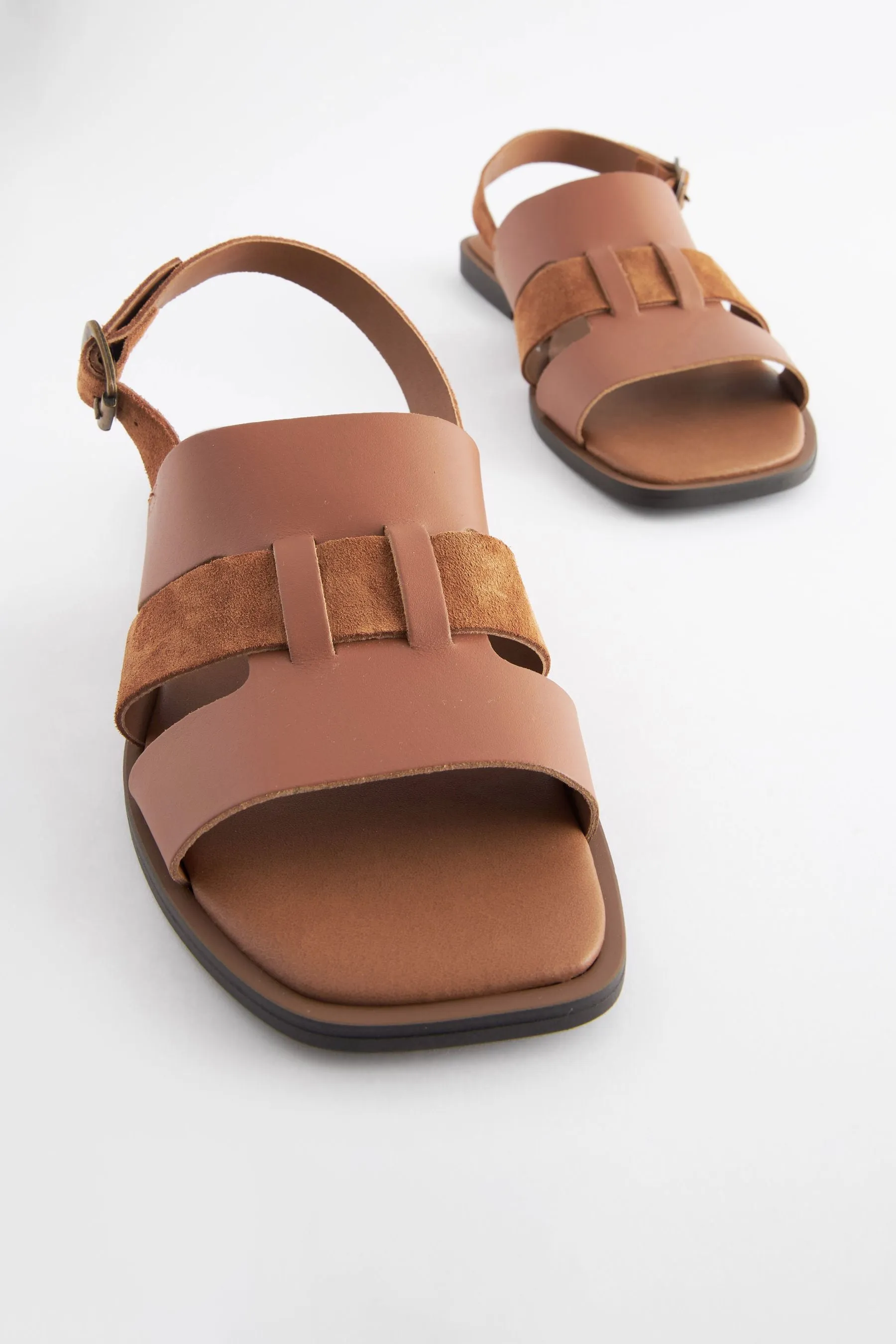 Forever Comfort® - Sandali in pelle con cinturino posteriore    